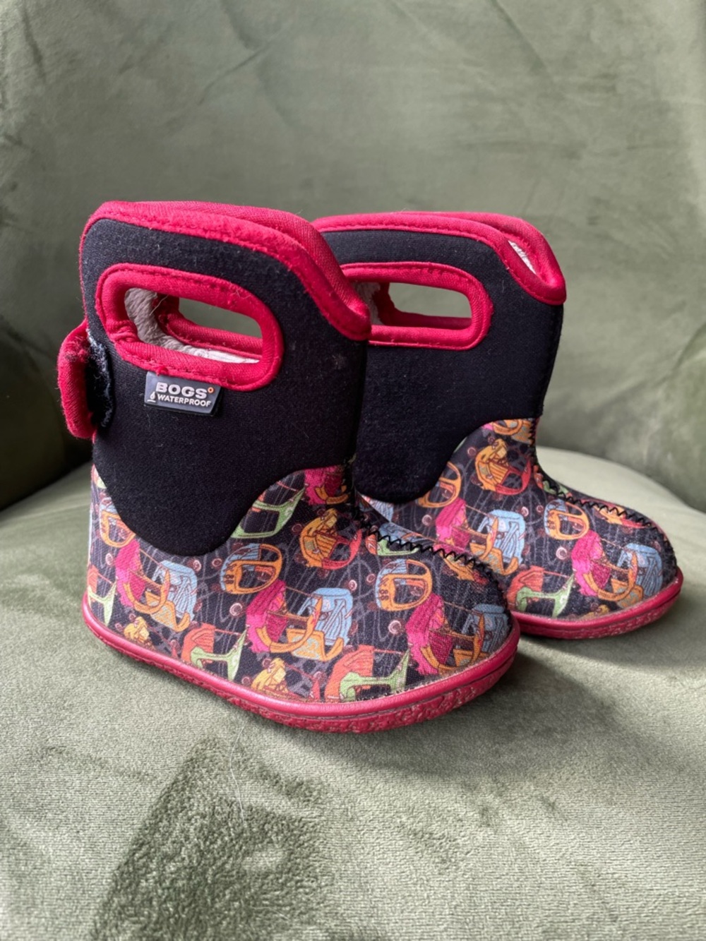 Baby Bogs Kiddie Cars Black Red Slip on Waterproof Winter Boots Infant Size 4